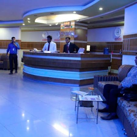 Hotel City Plaza Джессор Экстерьер фото